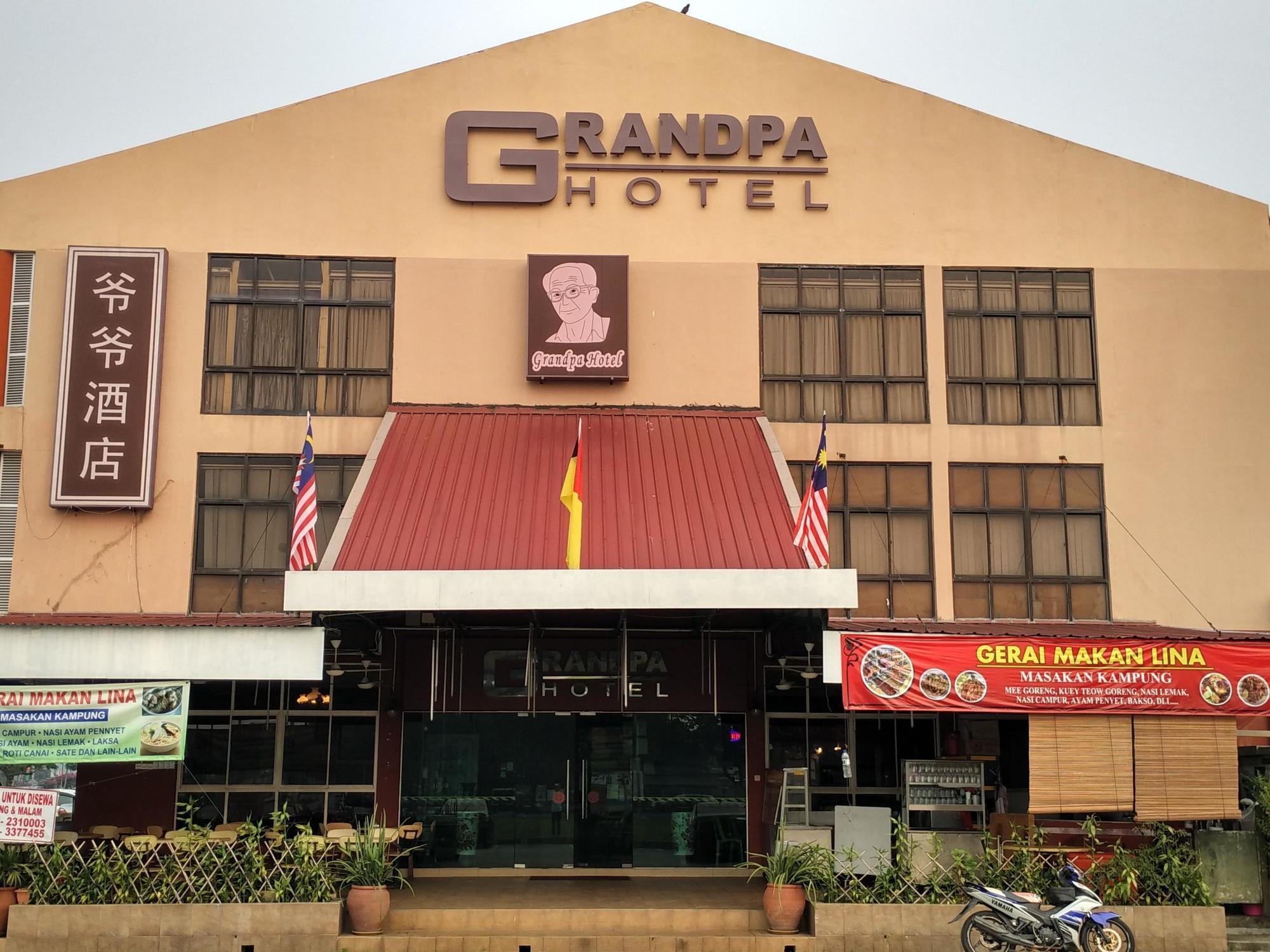 Grandpa Hotel Port Dickson Ngoại thất bức ảnh