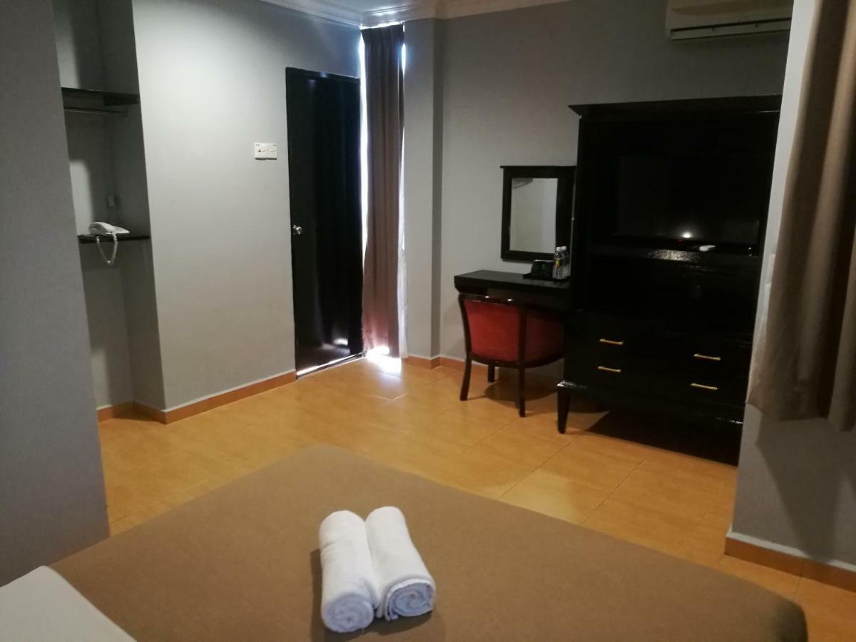 Grandpa Hotel Port Dickson Ngoại thất bức ảnh